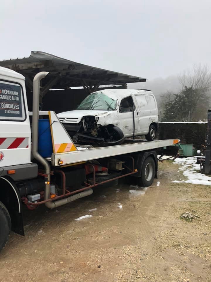 Remorquage véhicule Briord