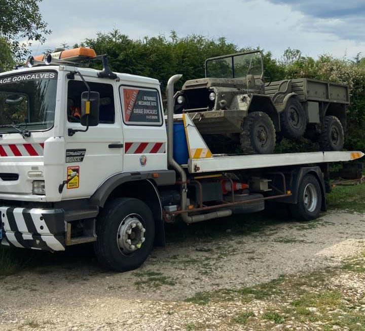 Remorquage de voitures Briord