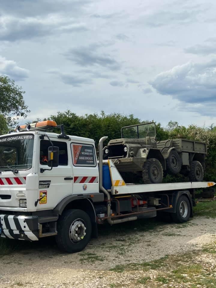 Remorquage de voitures Briord