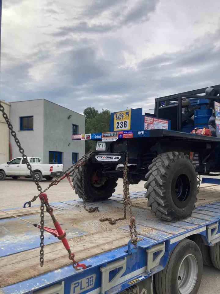 Remorquage de voitures Briord